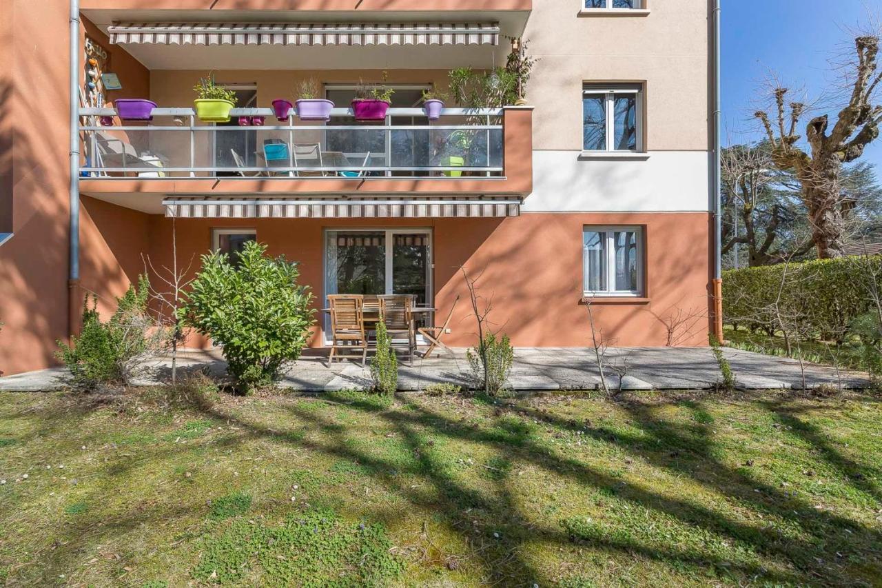 Suite Granges En Rez-De-Jardin Pour 4 Voyageurs Lyon Exterior photo