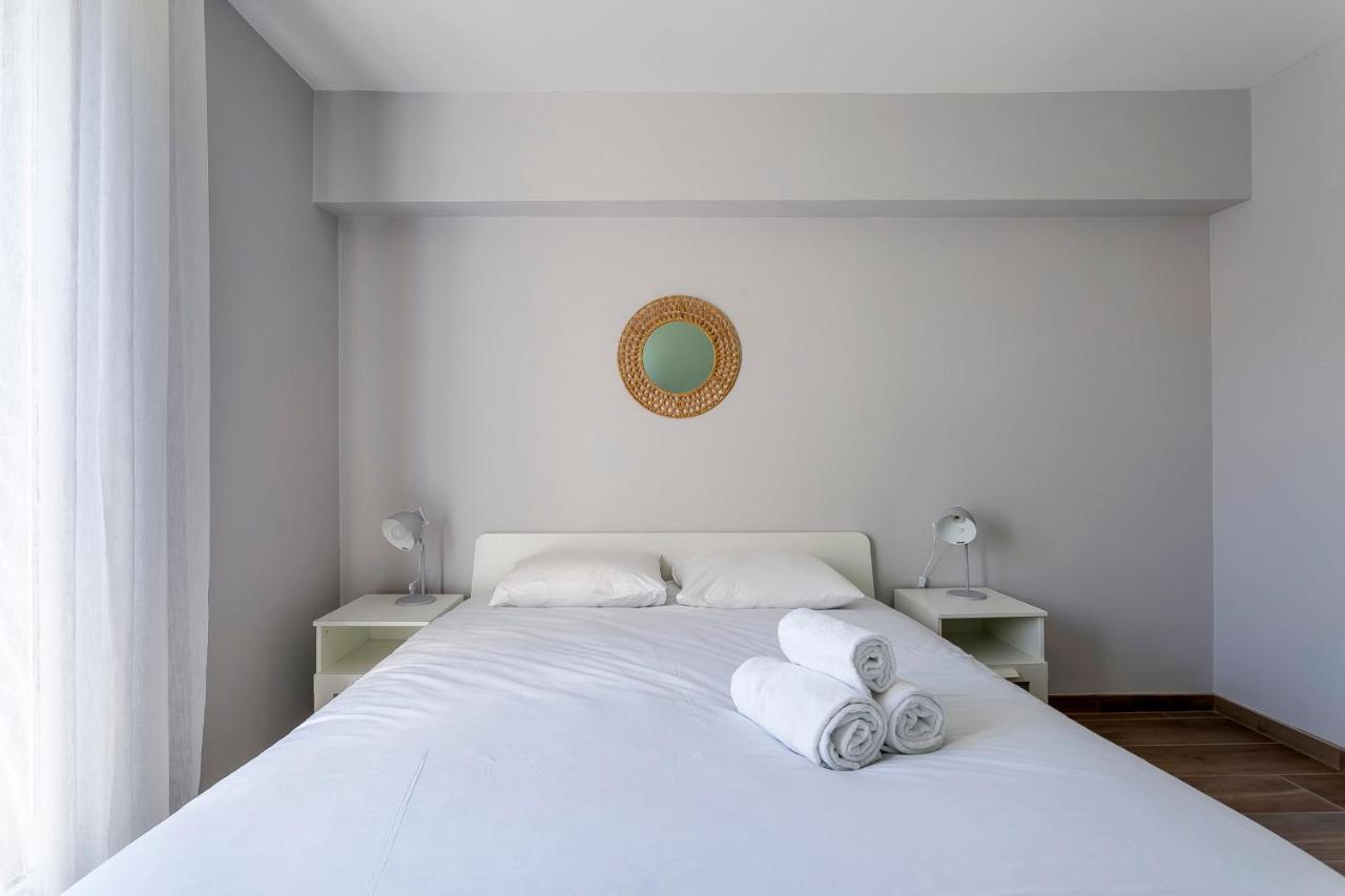 Suite Granges En Rez-De-Jardin Pour 4 Voyageurs Lyon Exterior photo
