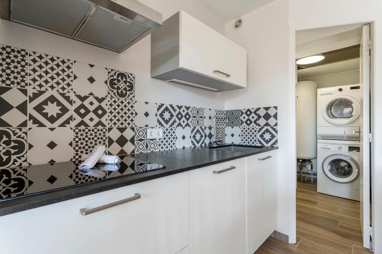 Suite Granges En Rez-De-Jardin Pour 4 Voyageurs Lyon Exterior photo